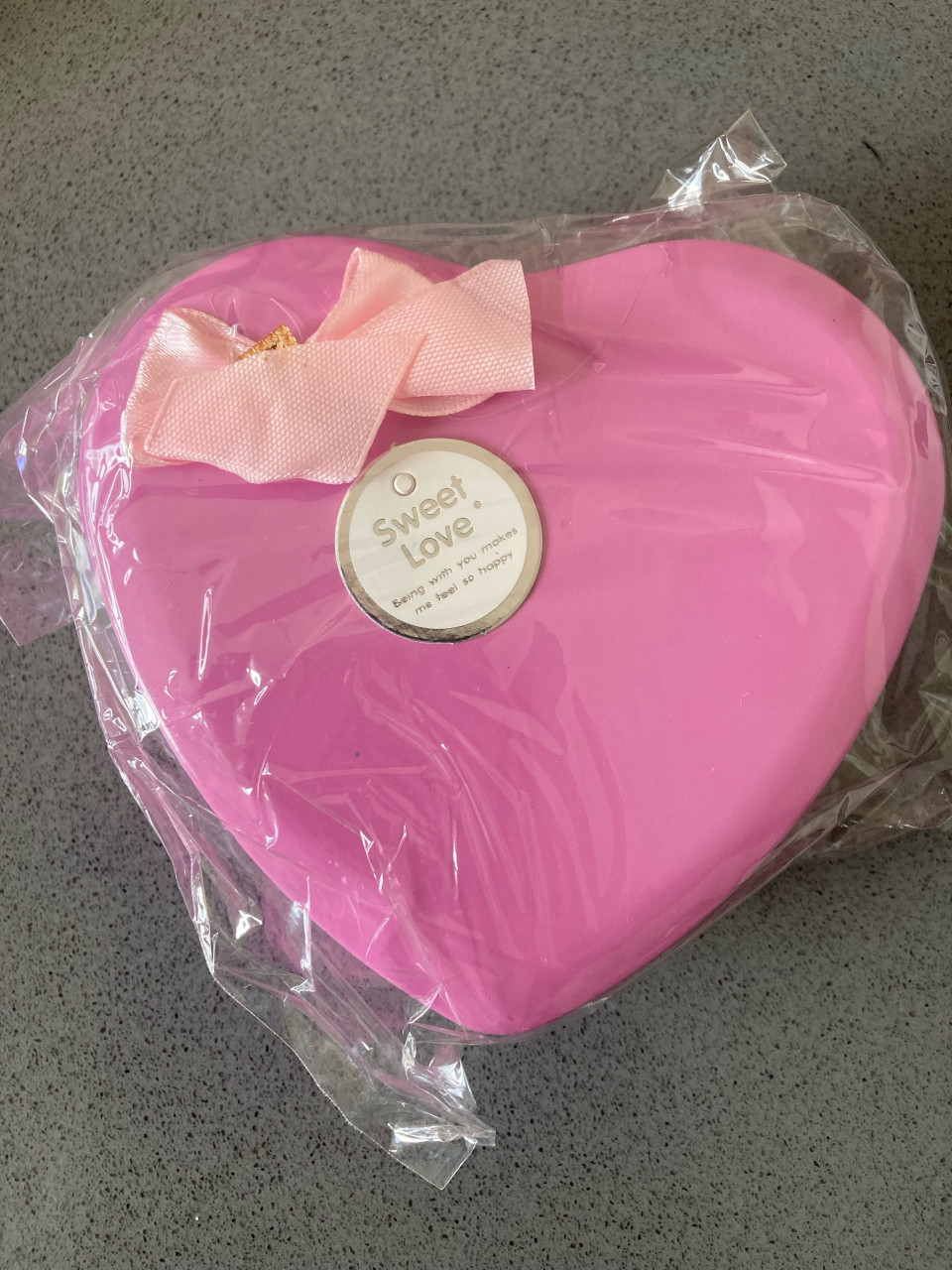 Partijtje I love you blikjes en doosjes.alles nieuw in de verpakking
