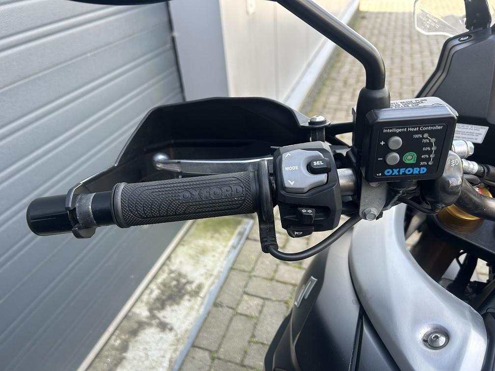 Compleet aangeklede Suzuki DL1000 uit 2014 met 36dkm, rijklaar €6995,-