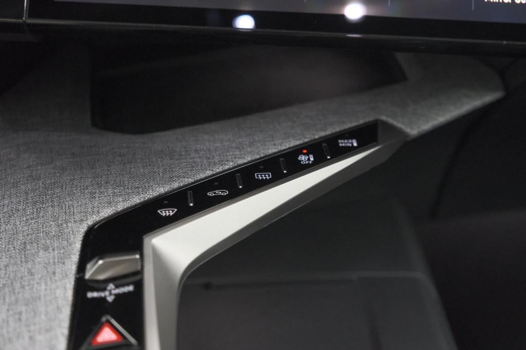 Peugeot 3008 1.2 hybrid 145 gt | adaptieve cruise control | elektronische k