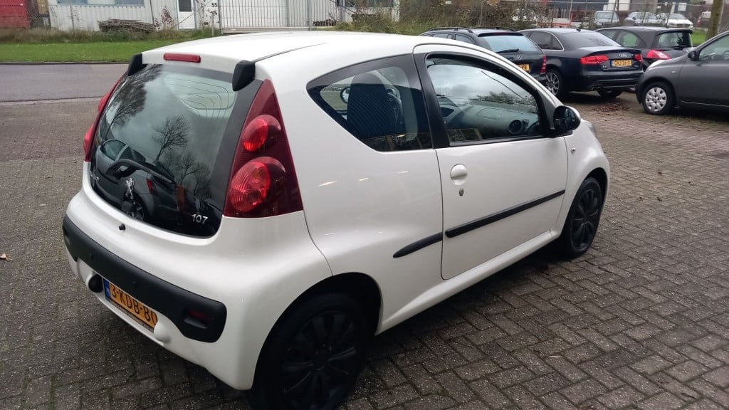 Peugeot 107 1.0 active
