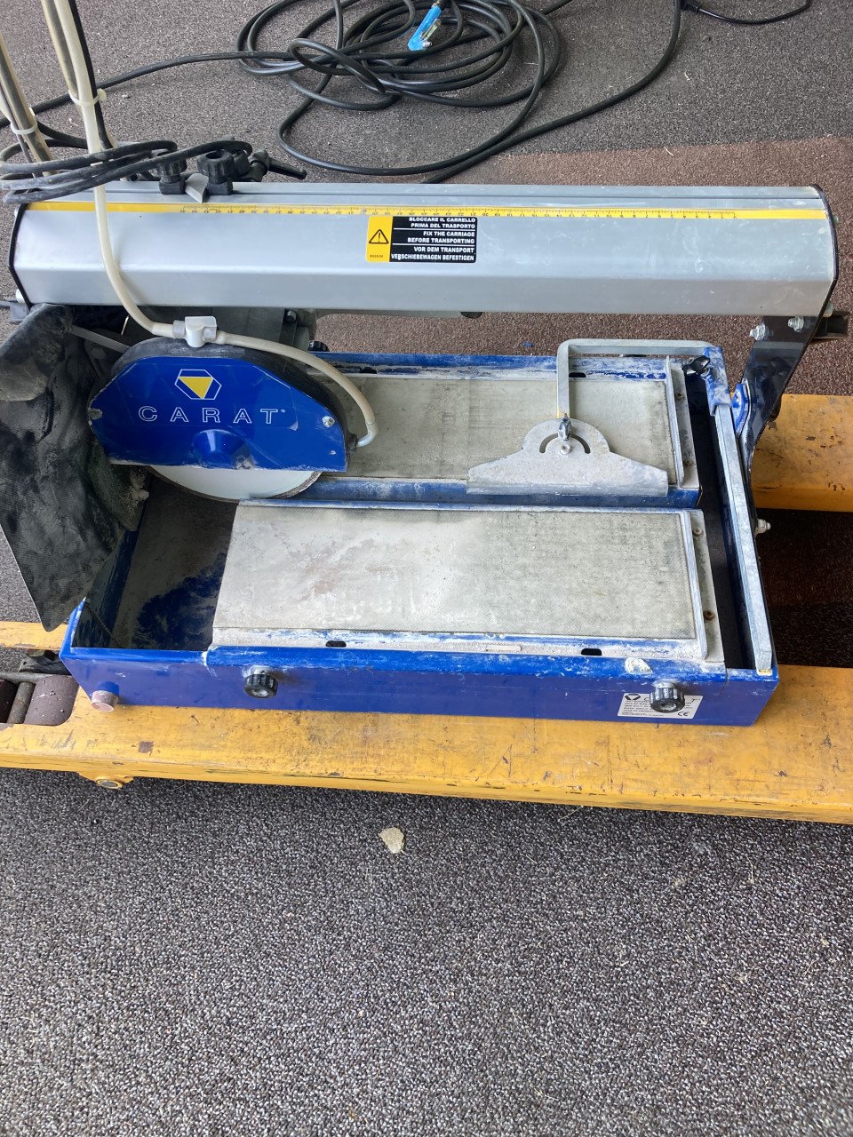 Tegel snijmachine