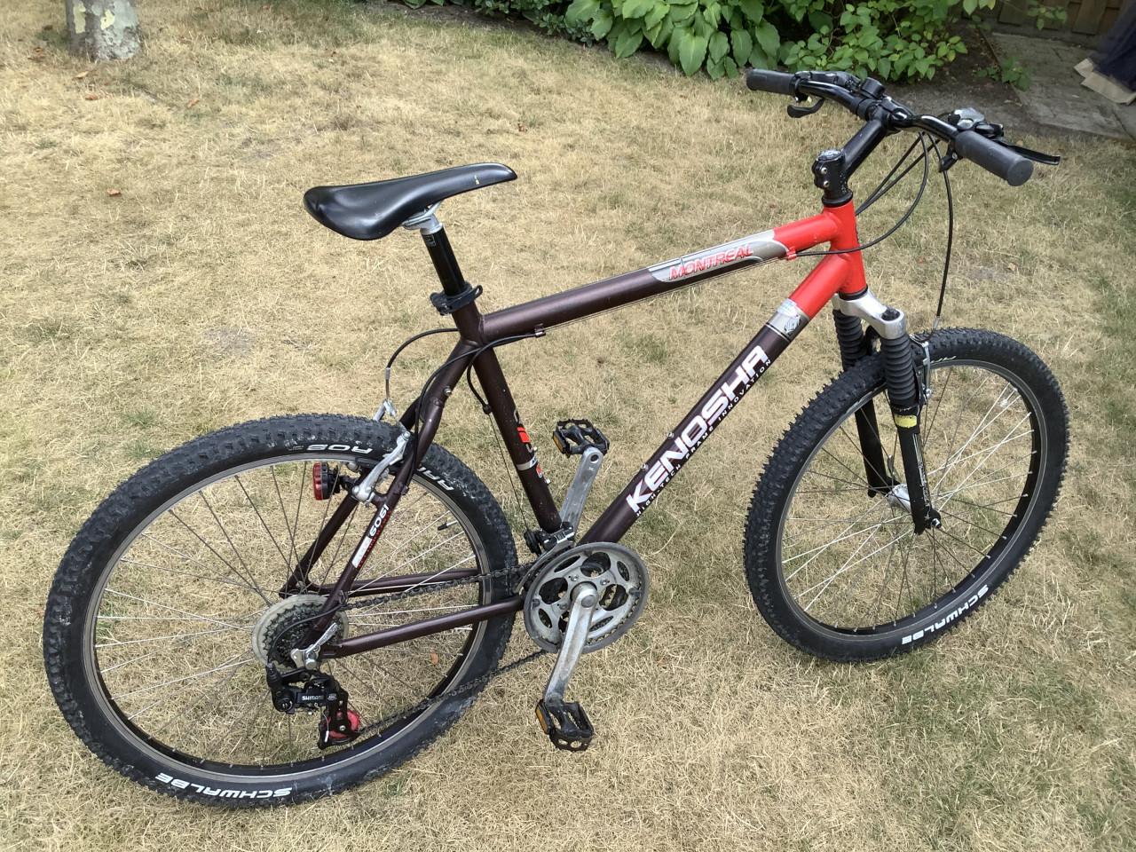 Mountainbike Kenosha Montreal framemaat 52cm.