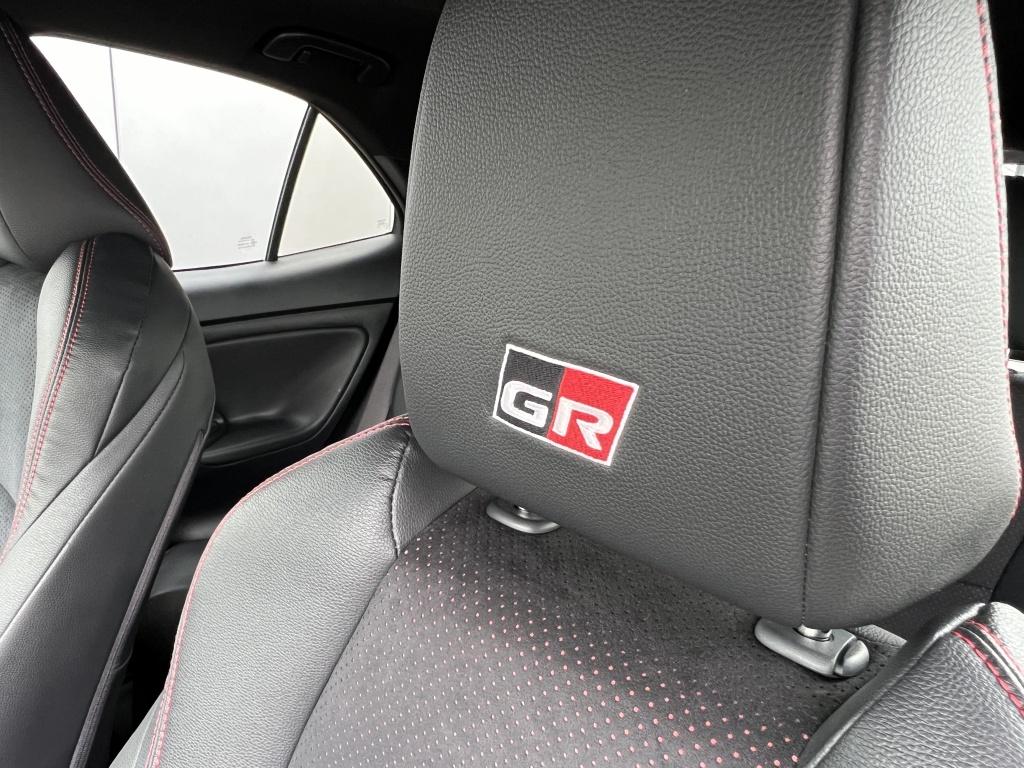Toyota Yaris Cross 1.5 hybrid gr sport | dealeronderhouden | jbl audio | hu