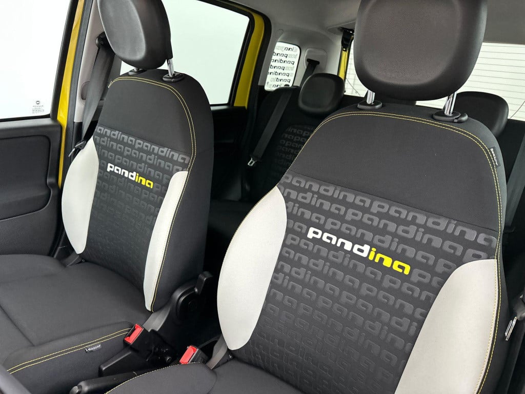 Fiat Panda 1.0 hybrid pandina | parkeersensoren | apple carplay & android a