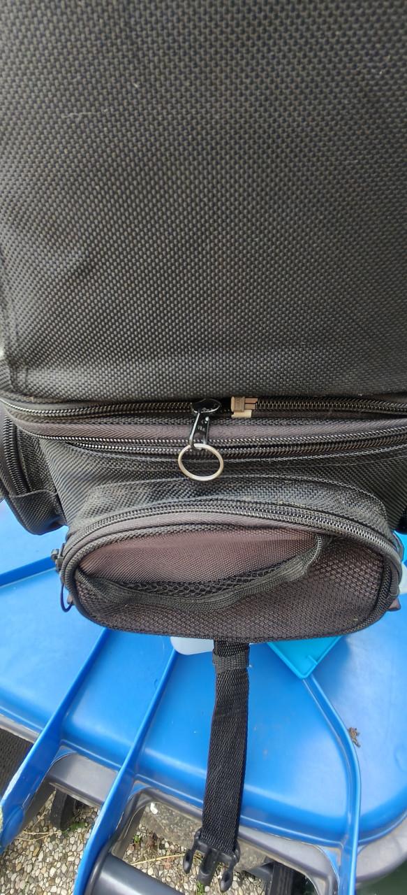 Dubbele Difi magneet tanktas