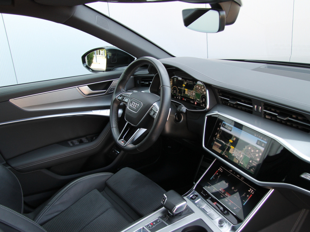 Audi A6 avant 55tfsi e hybrid 367pk quattro competition s-line | pano dak |