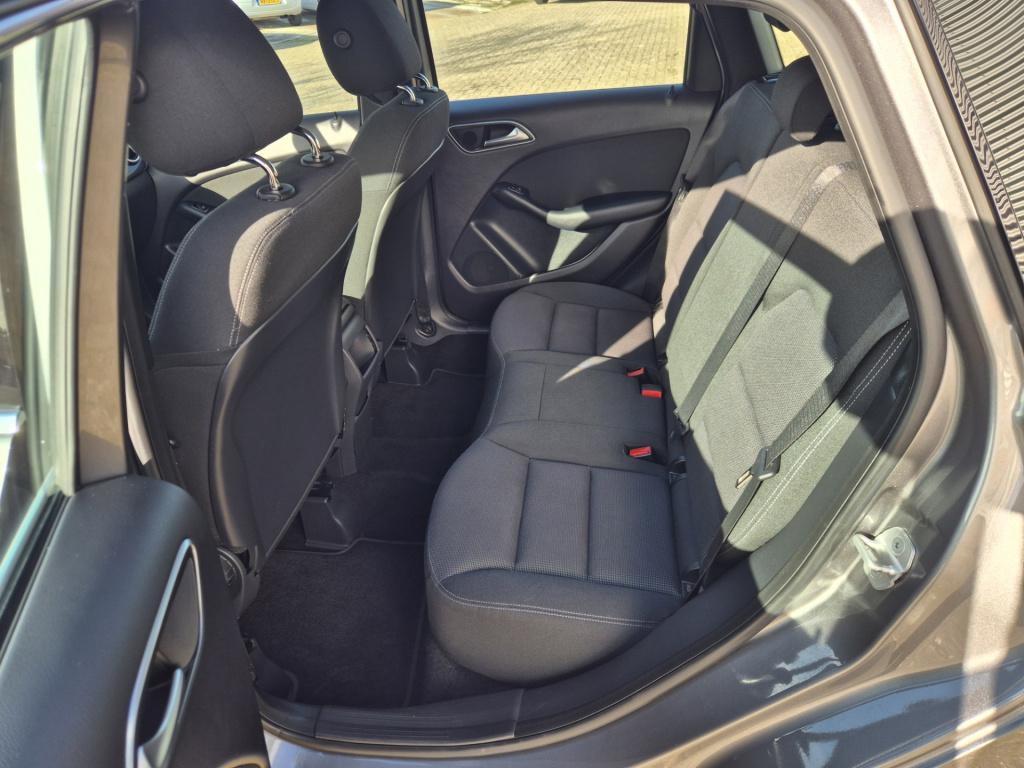 Mercedes-Benz B-Klasse 180 ambition
