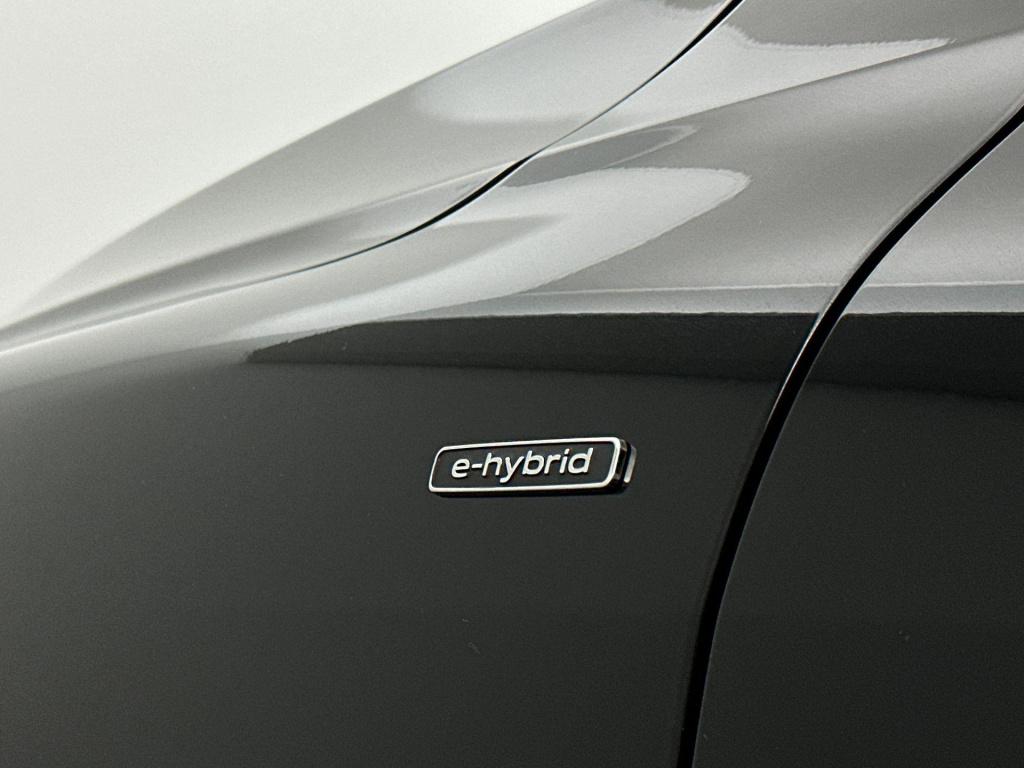 Audi Q5 sportback s edition e-hybrid 220 kw / 299 pk sportback 7 ver