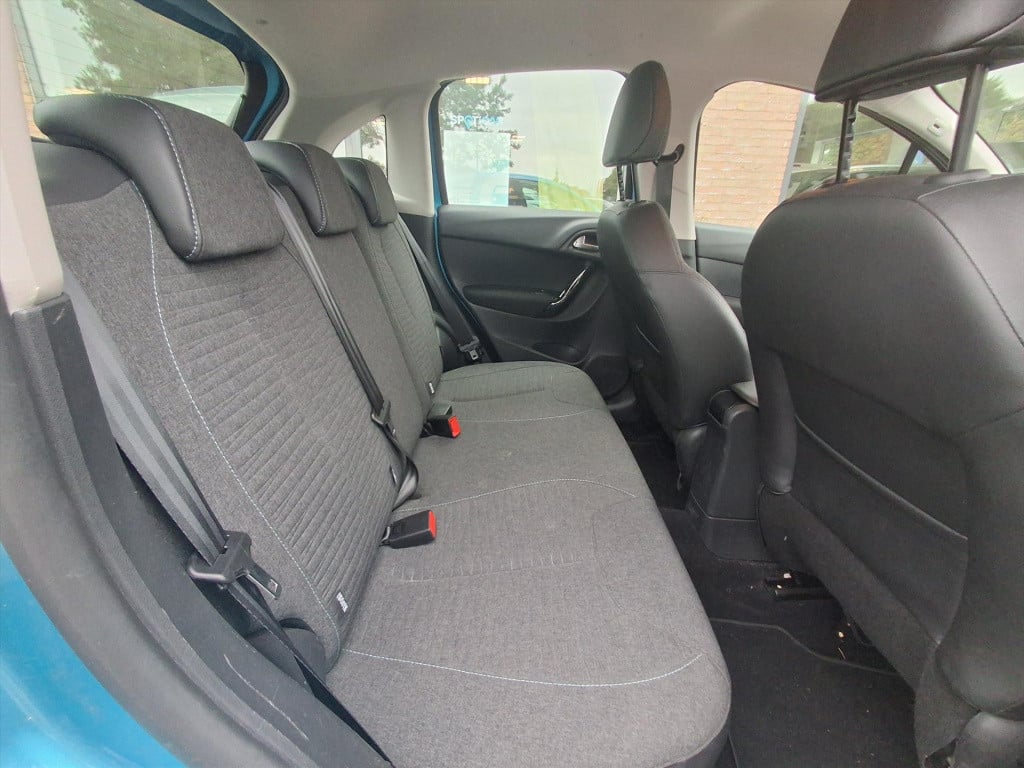 Citroen C3 1.2 puretech 82pk feel edition trekhaak | navigatie | cruise & c