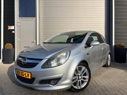 Opel Corsa 1.4-16v sport/opc uitvoering/airco/cruise control/