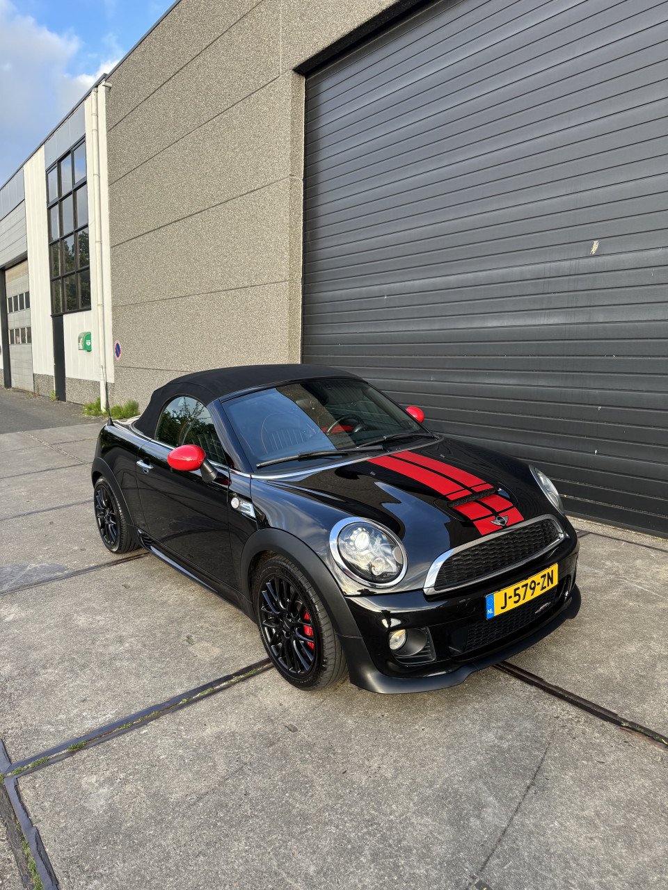 Mini Cooper S JCW Roadster 211PK 107DKM 2012 Collectors item!