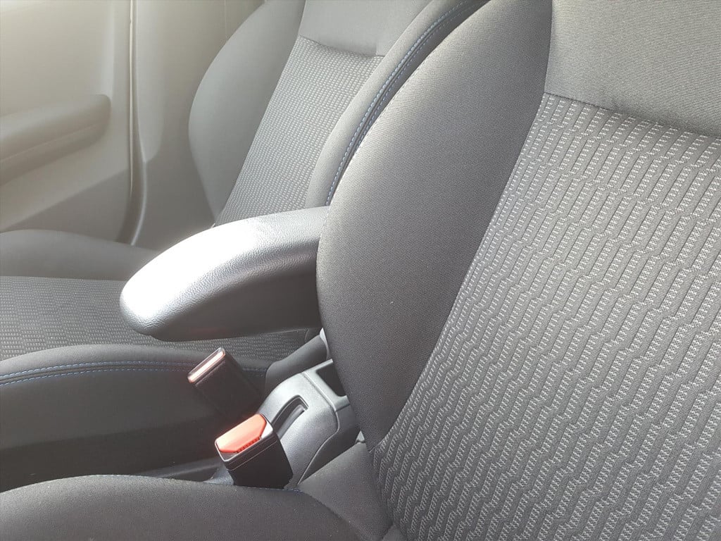 Peugeot 208 1.2 puretech 82pk signature navigatie | cruise control | airco 