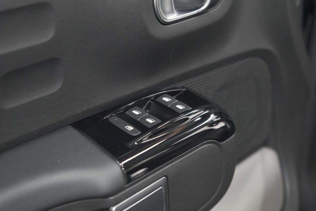 Citroen C3 puretech 82 feel edition | camera | navigatie | apple carplay