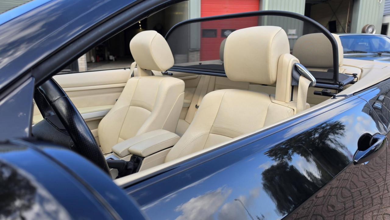BMW 325i Cabriolet M-Pakket – Handgeschakeld – Youngtimer
