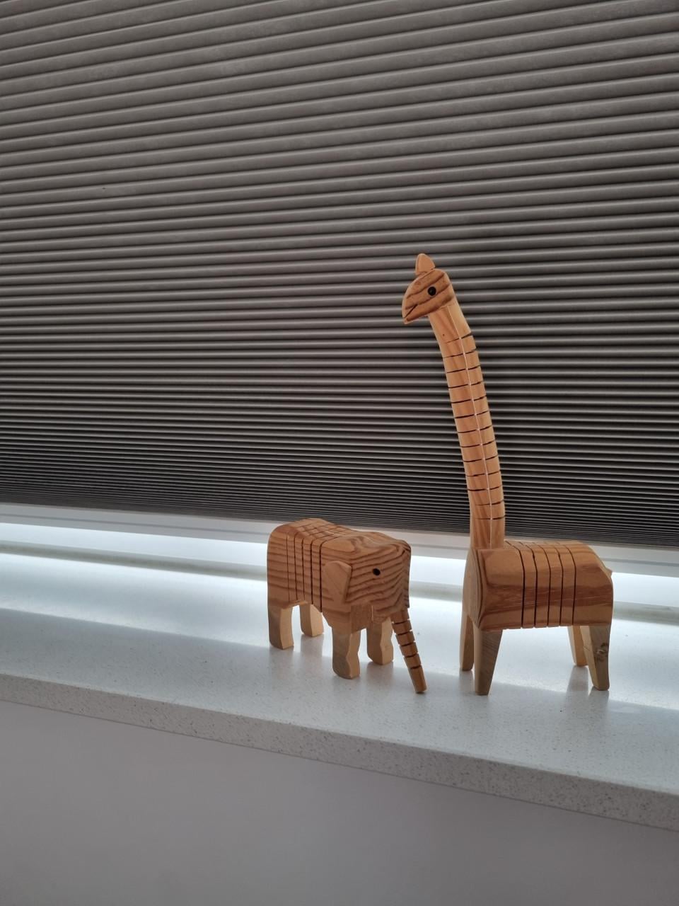 Houten olifant en giraffe