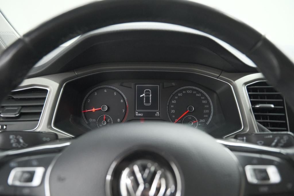 Volkswagen T-roc 1.0 tsi style business 116pk | trekhaak | adaptieve cruise