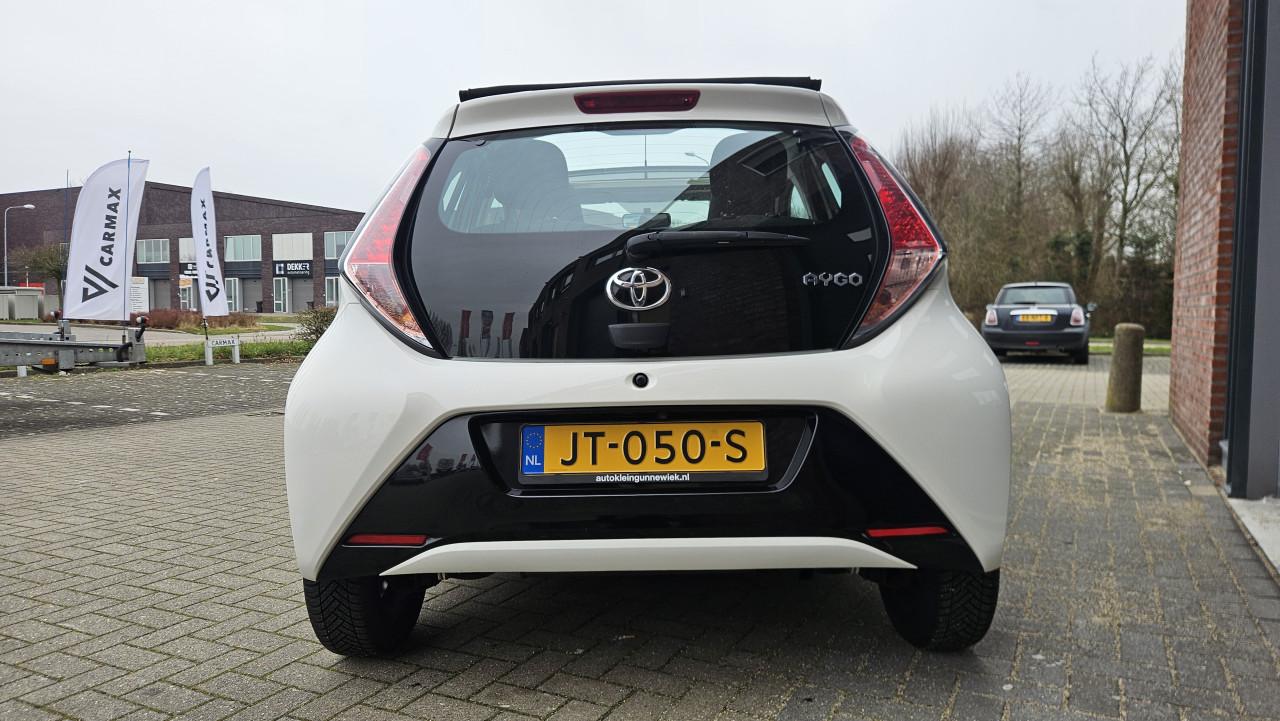 Prachtige TOYOTA AYGO 1.0 X-WAVE Cabrio Top / NL AUTO / NAP / 80.865 KM !!