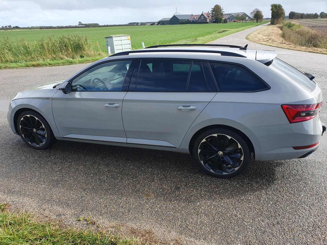 Skoda Superb combi 1.4 tsi iv sportline business