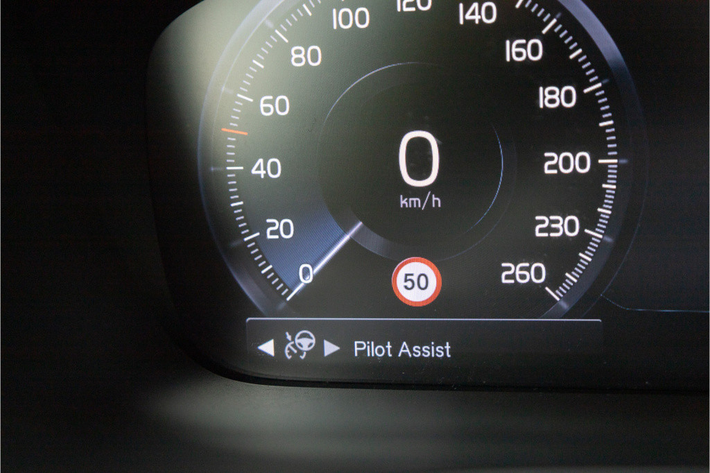 Volvo V60 2.0 t6 plug-in inscription long range ✅cam✅acc✅pilot.ass.✅trekhaa