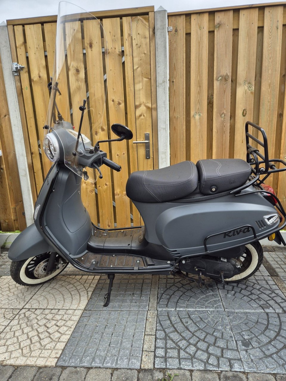 Scooter riva luxury