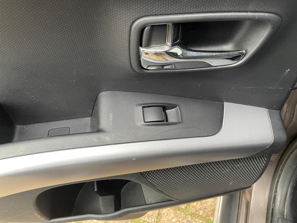 Mitsubishi Outlander 2.0 edition two autonaat|trekhaak|leer