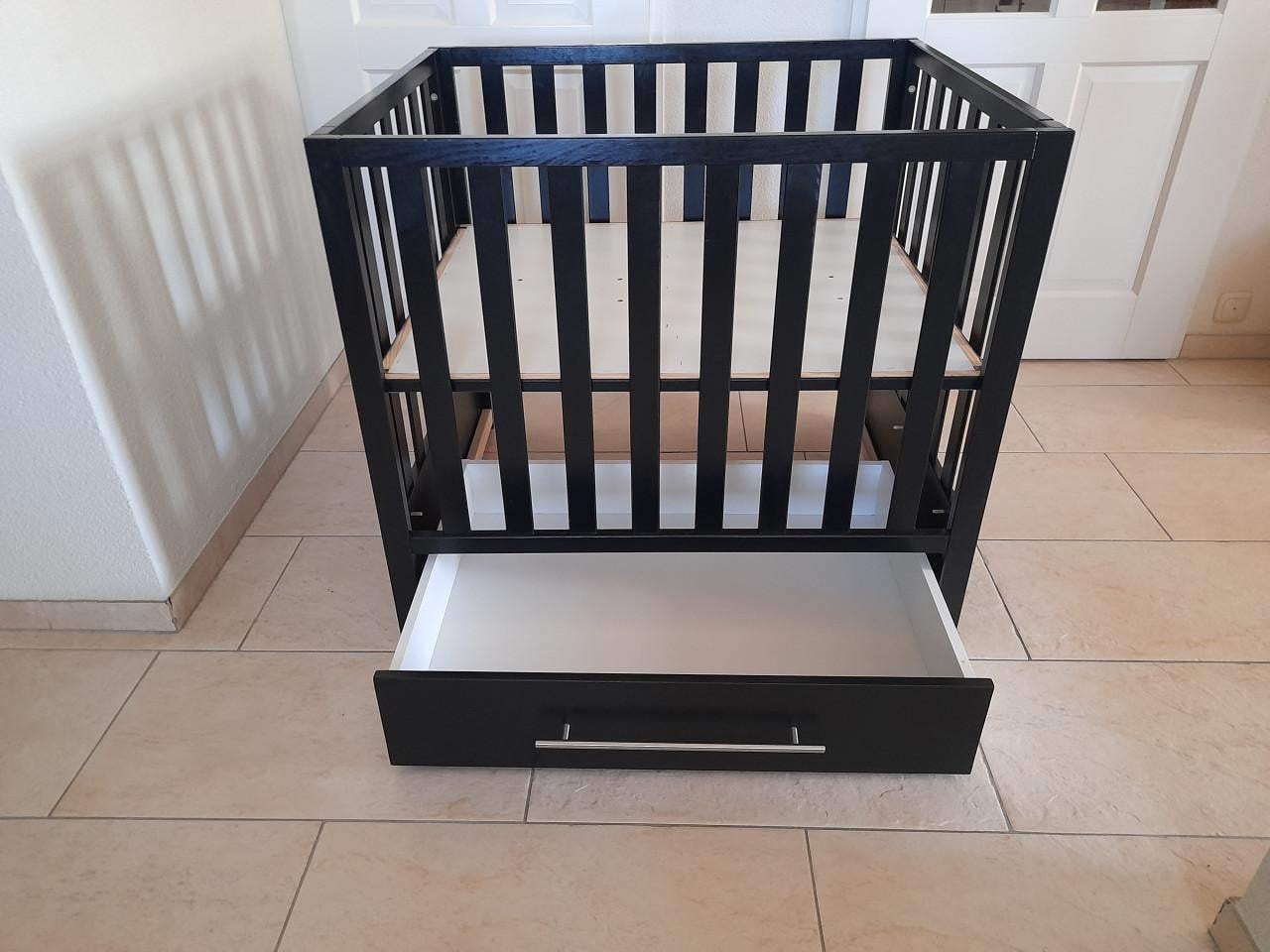 Mooie box met lade (in goede nette staat )