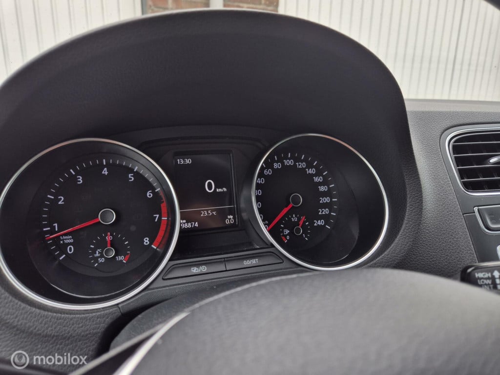 Volkswagen Polo 1.2 tsi comfortline / parkeersensoren voor + achter / stoel