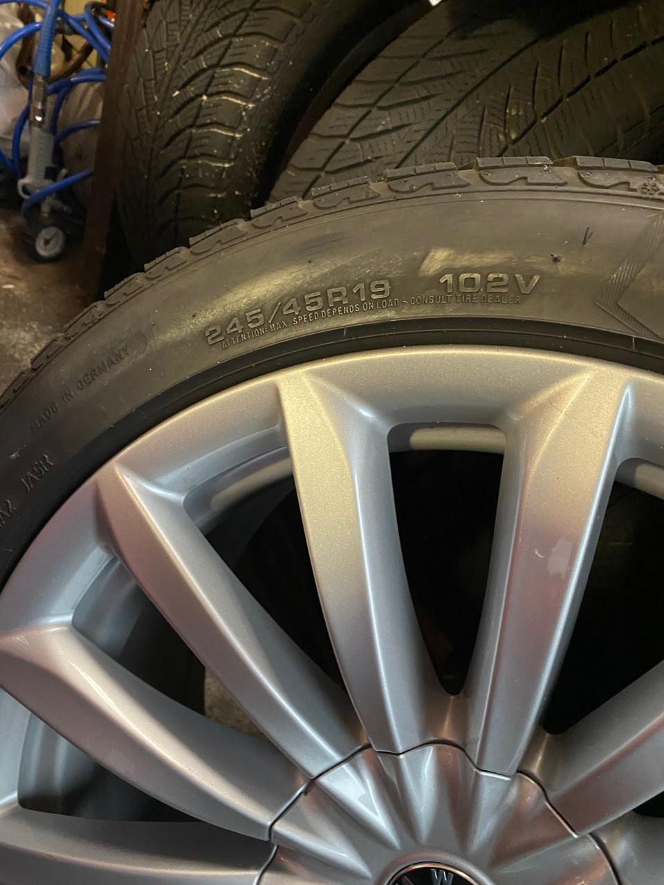 Winterbanden en velgen 19" BMW