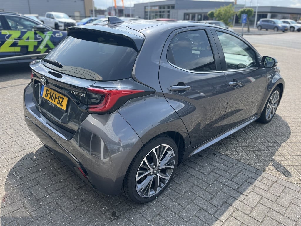 Toyota Yaris | net binnen | 1.5 hybrid executive | leer | head-up display |