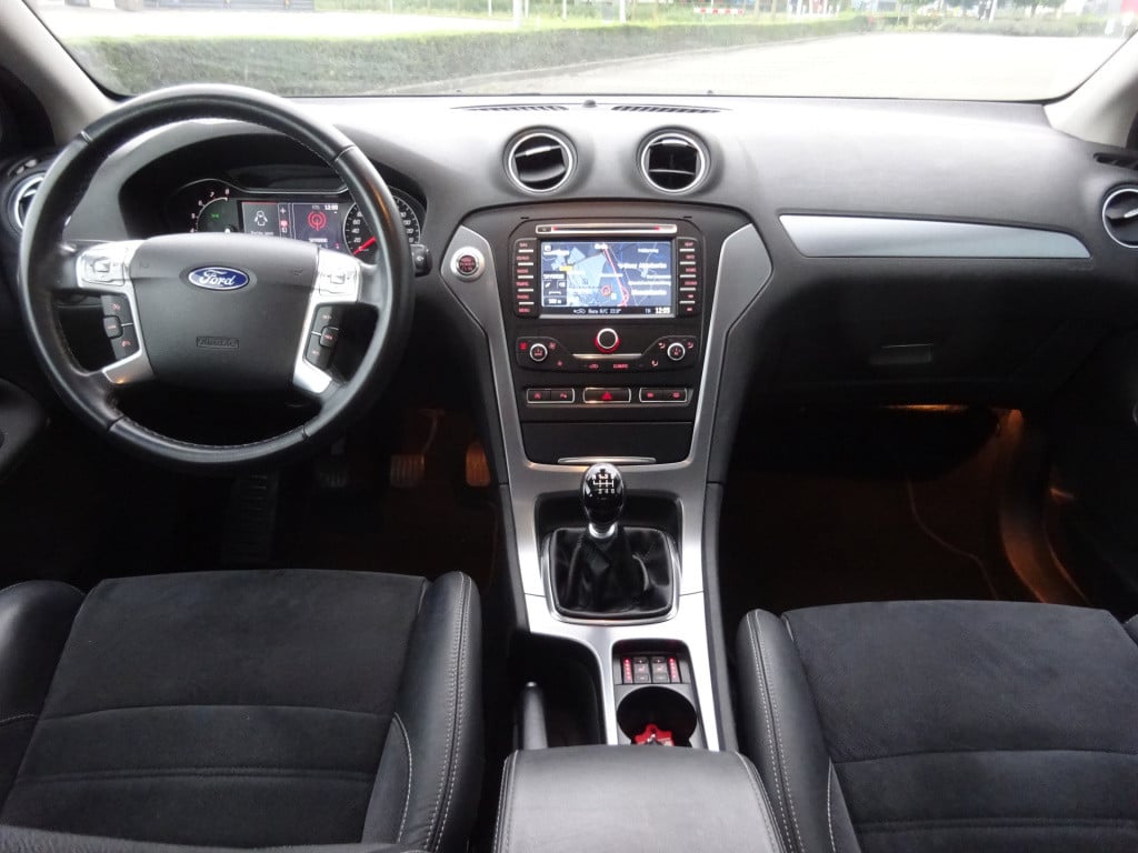 Ford Mondeo 1.6 ecoboost platinum navi / trekhaak / led / lm velgen