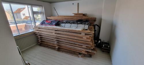 Partij vurenhouten vloerdelen ±100 m²