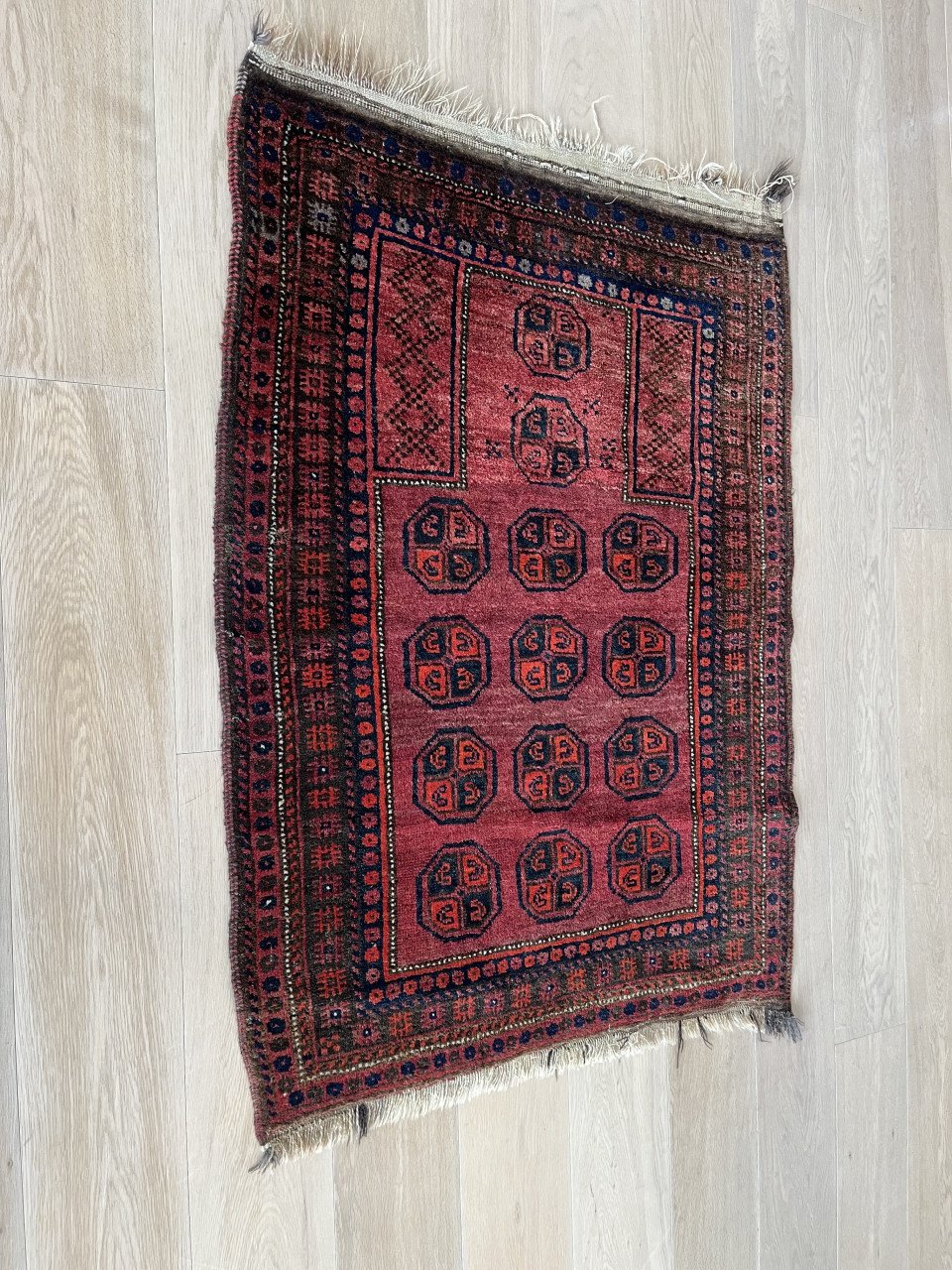 TE KOOP HANDGEKNOOPT PERZISCH TAPIJT