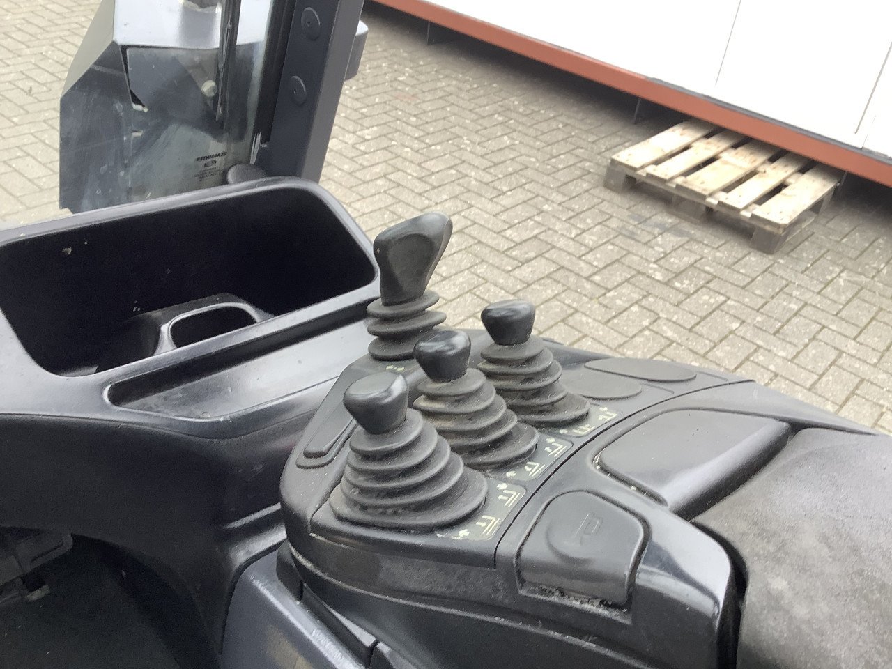 Linde E25L-01 elektrische heftruck 2500 kilo