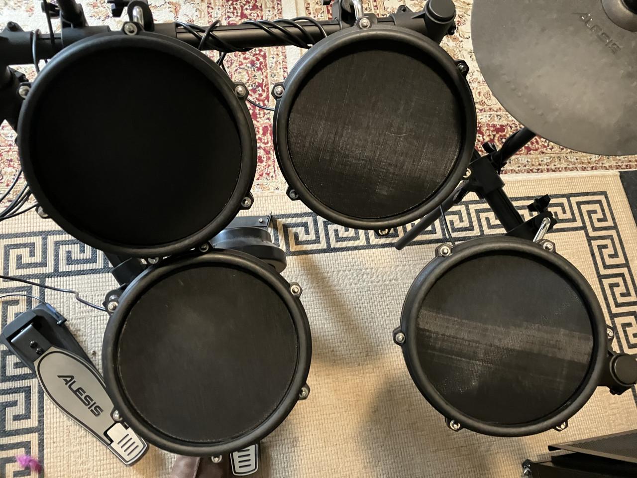 Alesis Nitro Mesh Kit