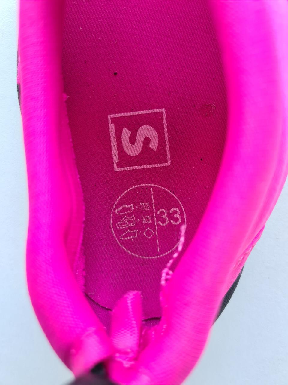 Fuchsia roze waterschoenen  Maat 33