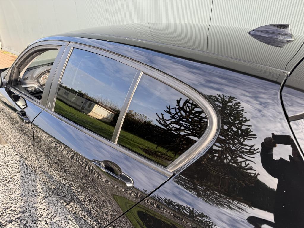 BMW 1 Serie 116i 136pk upgrade edition sportline 5-drs