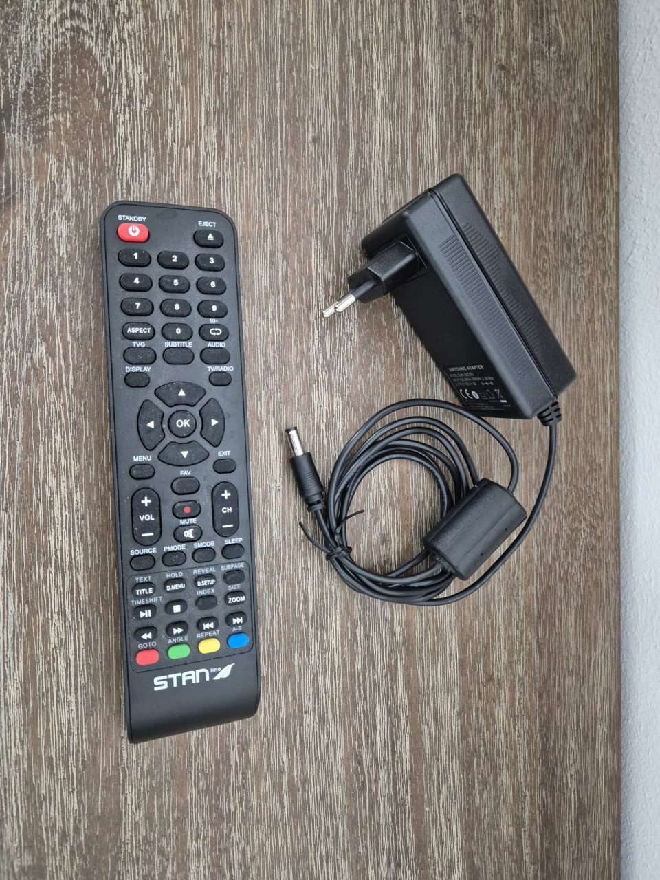 Stanline 15,6'' TV DVD HD DVBT-C T2/S2