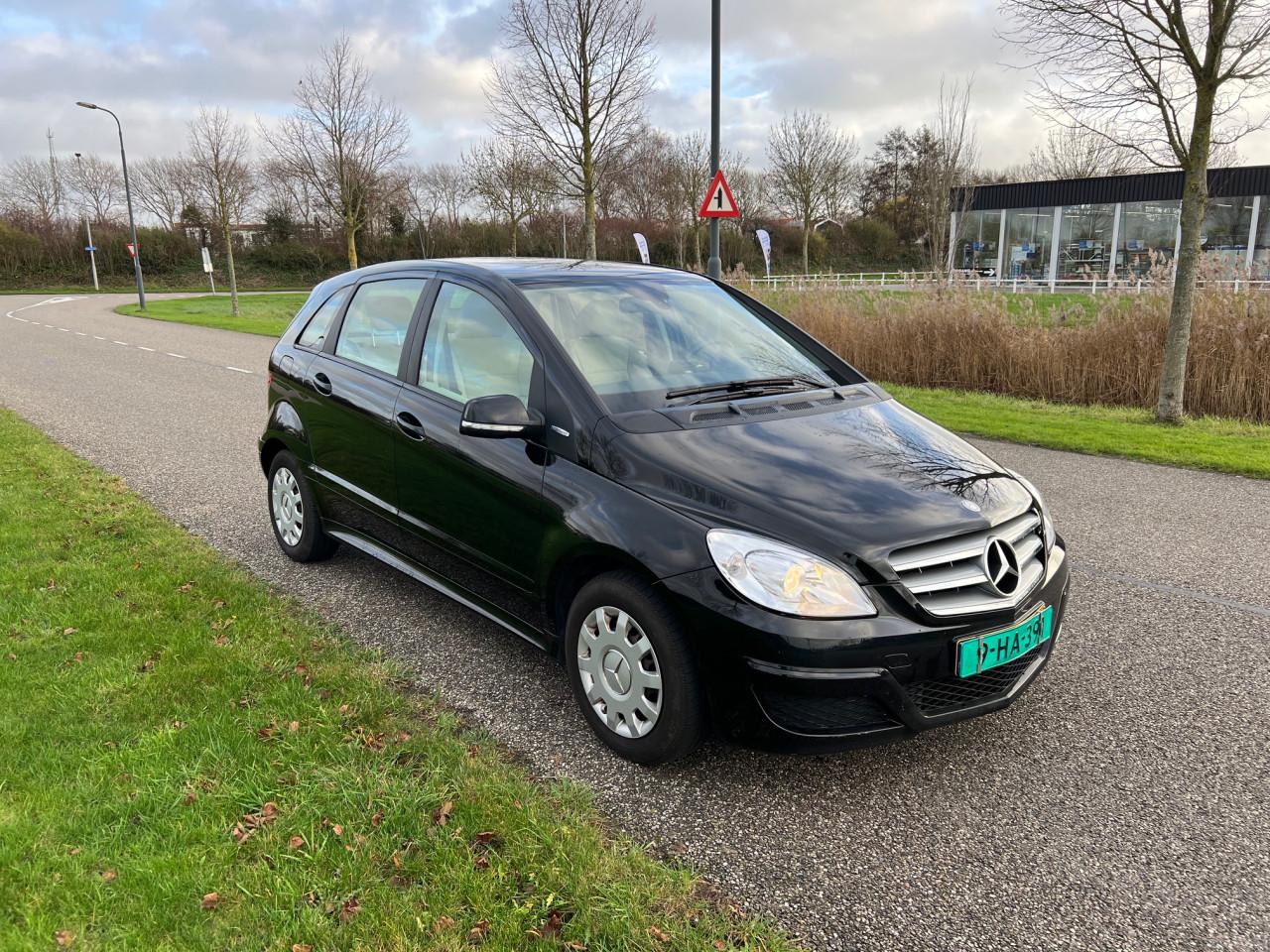 Schitterende Mercedes B Klasse uit 2011 met slechts 119.980 km