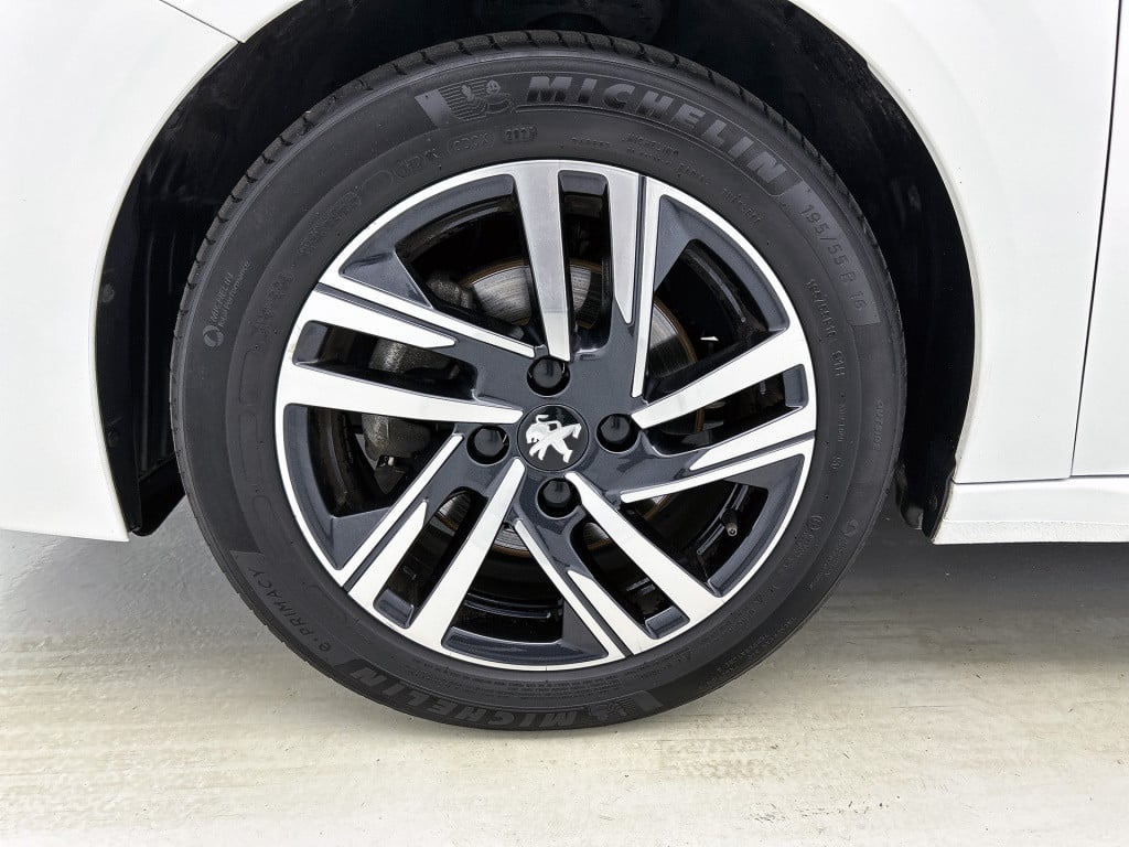 Peugeot 208 100 pk allure | rijklaar | navi | camera achter |