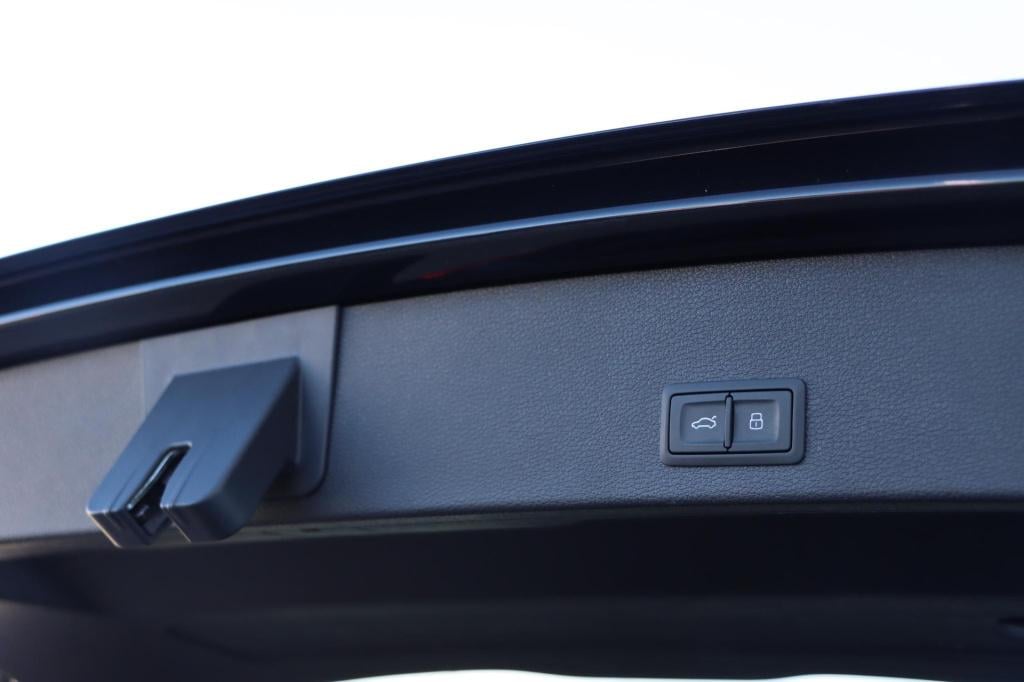 Audi Q2 35 tfsi advanced edition 150pk | camera | stoelverwarming | navi