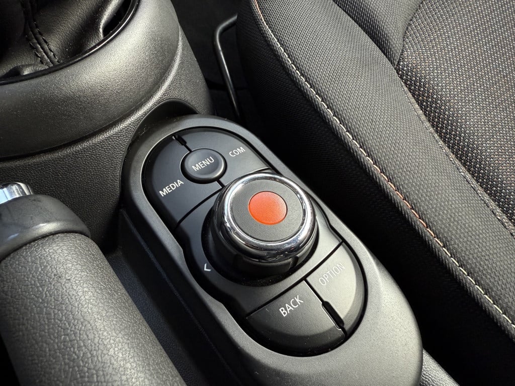 Mini One mini 1.5 first // dealer onderhouden // stoelverwarming //