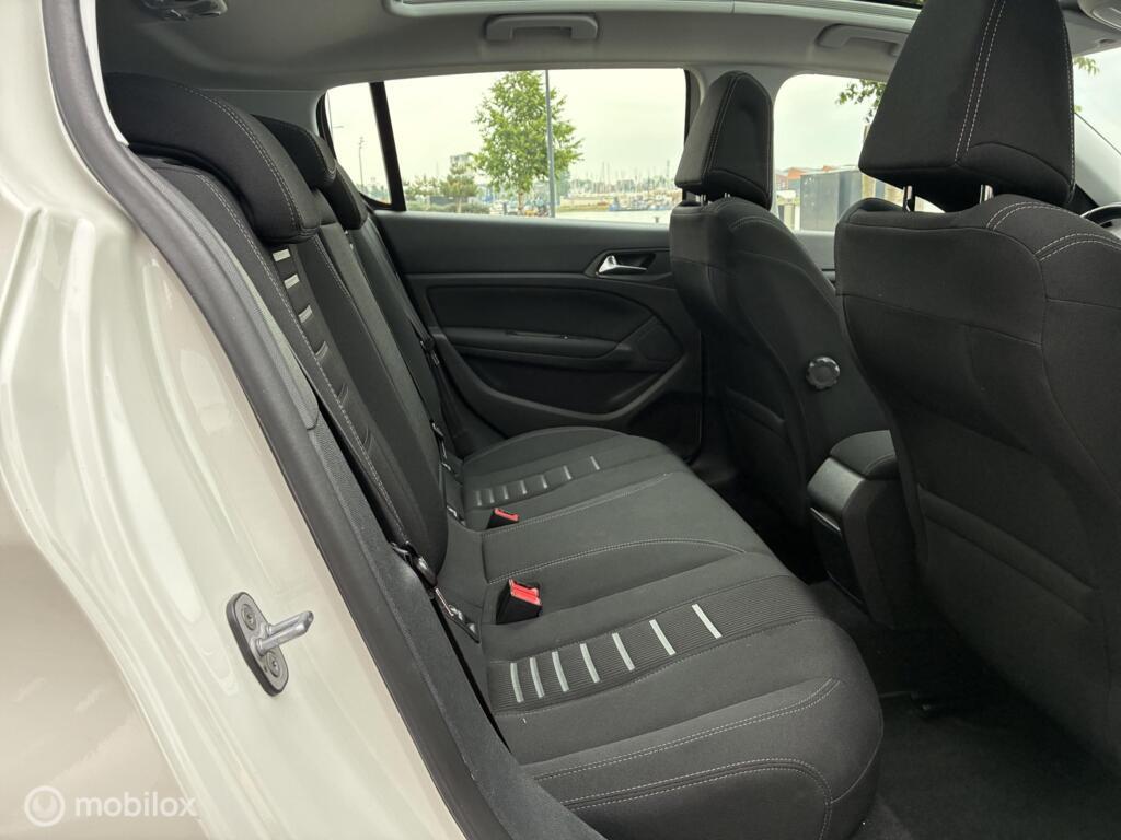 Peugeot 308 1.6 THP Allure Pano Led km115.218 Nap 5Deurs BJ2014