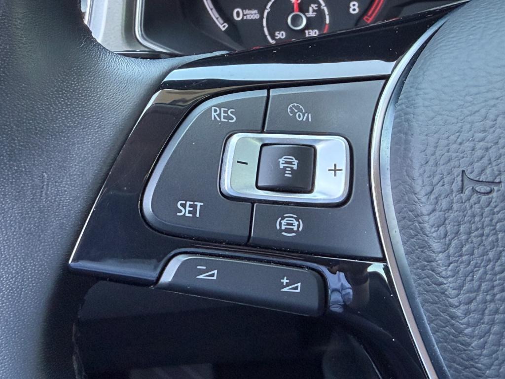 Volkswagen T-roc 1.5 tsi 150pk dsg style | camera | trekhaak | navi | carpl