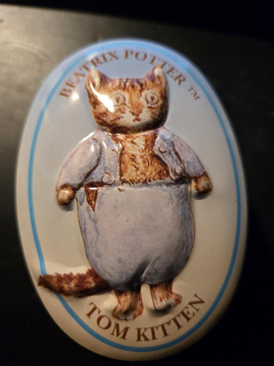 Vintage Beatrix Potter blikje of doosje met een afbeelding van Tom Kitten.