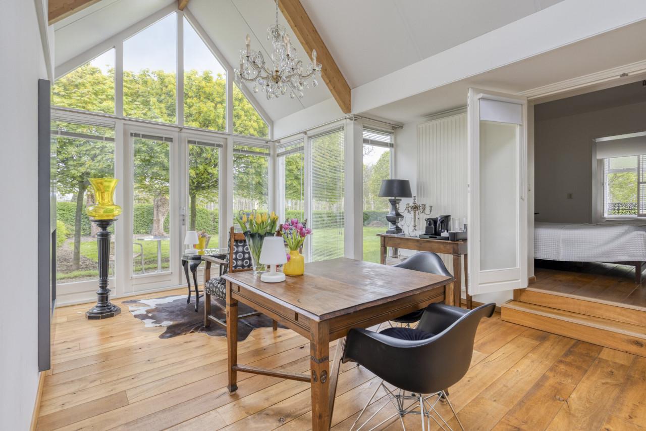 Vrijstaand huis met apart gastenhuis (Bed and Breakfast!)