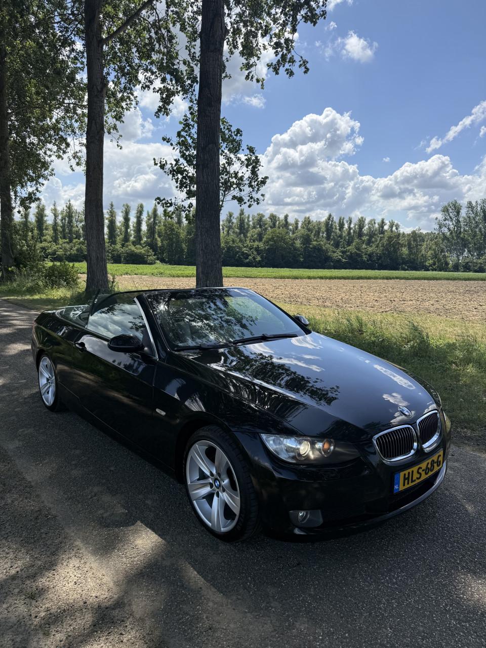 BMW 325i Cabrio (E93) Automaat | 145.000 km | Nieuwe APK | Trekhaak