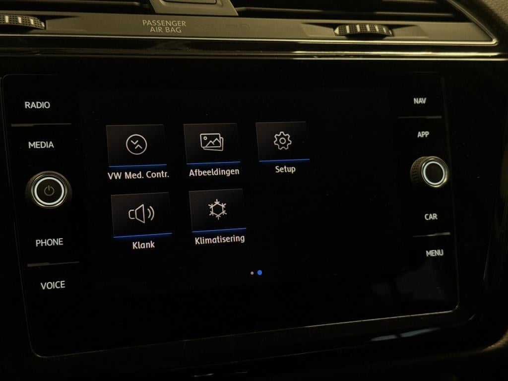 Volkswagen Touran 1.4 tsi comfortline 7p | pano | stoelverwarming | achteru
