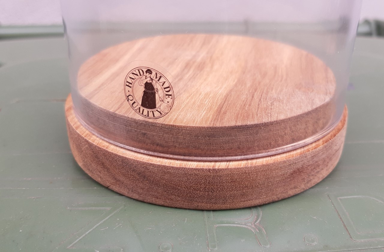 Ikea  Harliga, glazen stolp met houten schotel, display