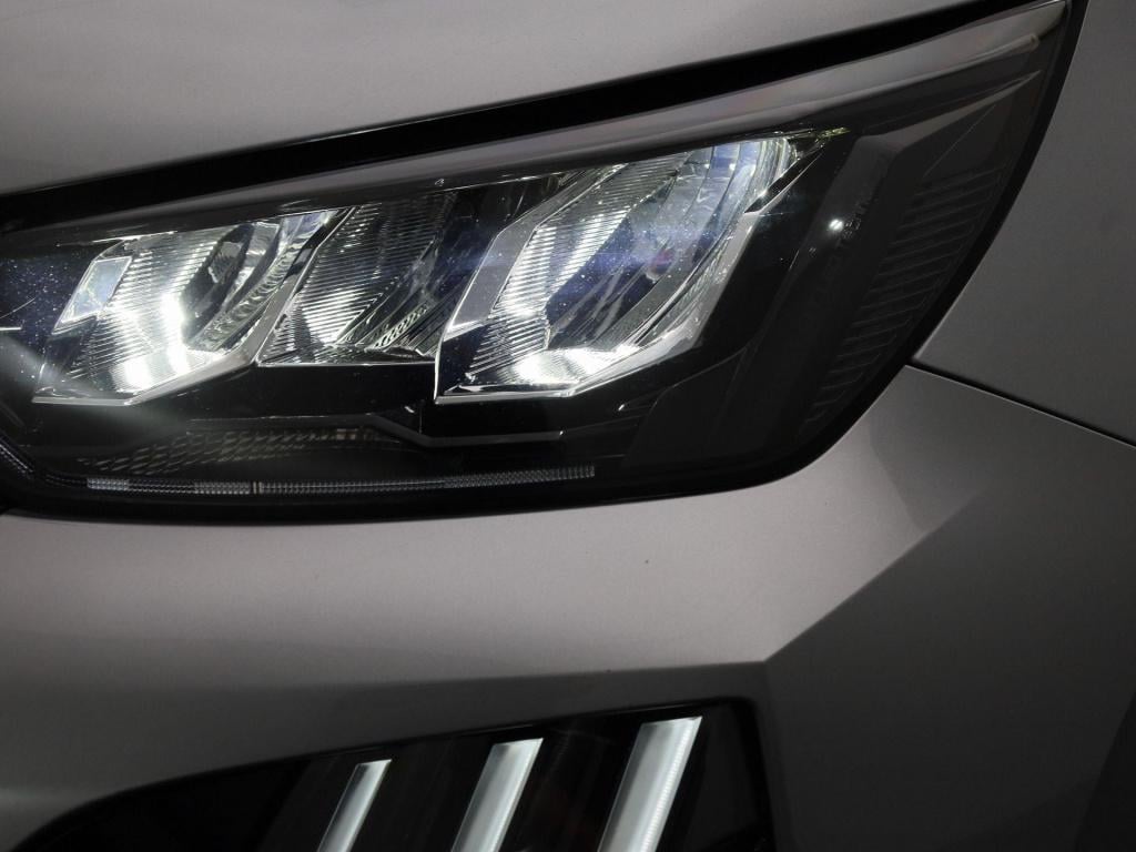 Peugeot E-2008 ev allure 54 kwh | automaat | climate control | virtual cock