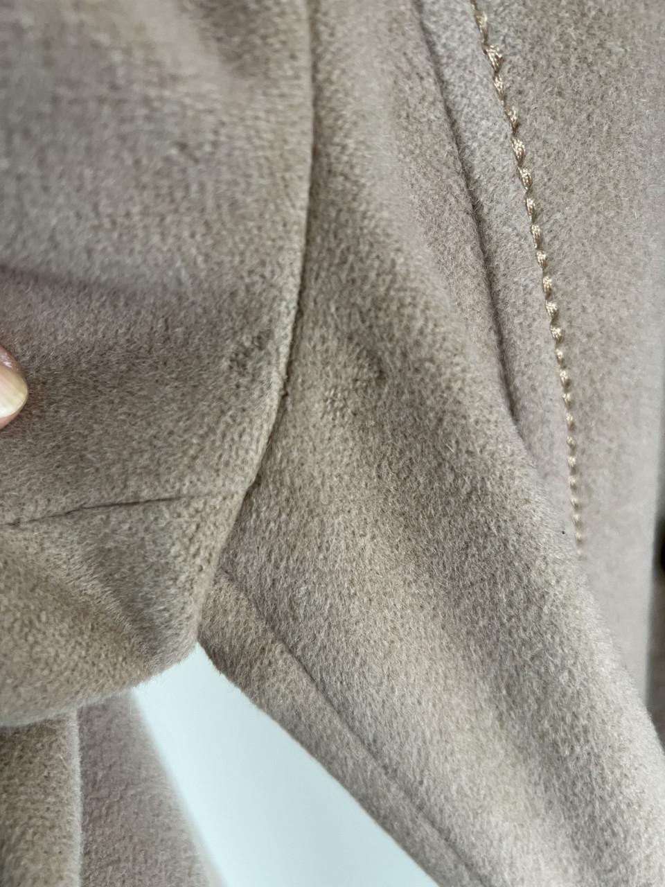 Mantel Marccain / Marc Cain, mt N5 met kleine beschadiging